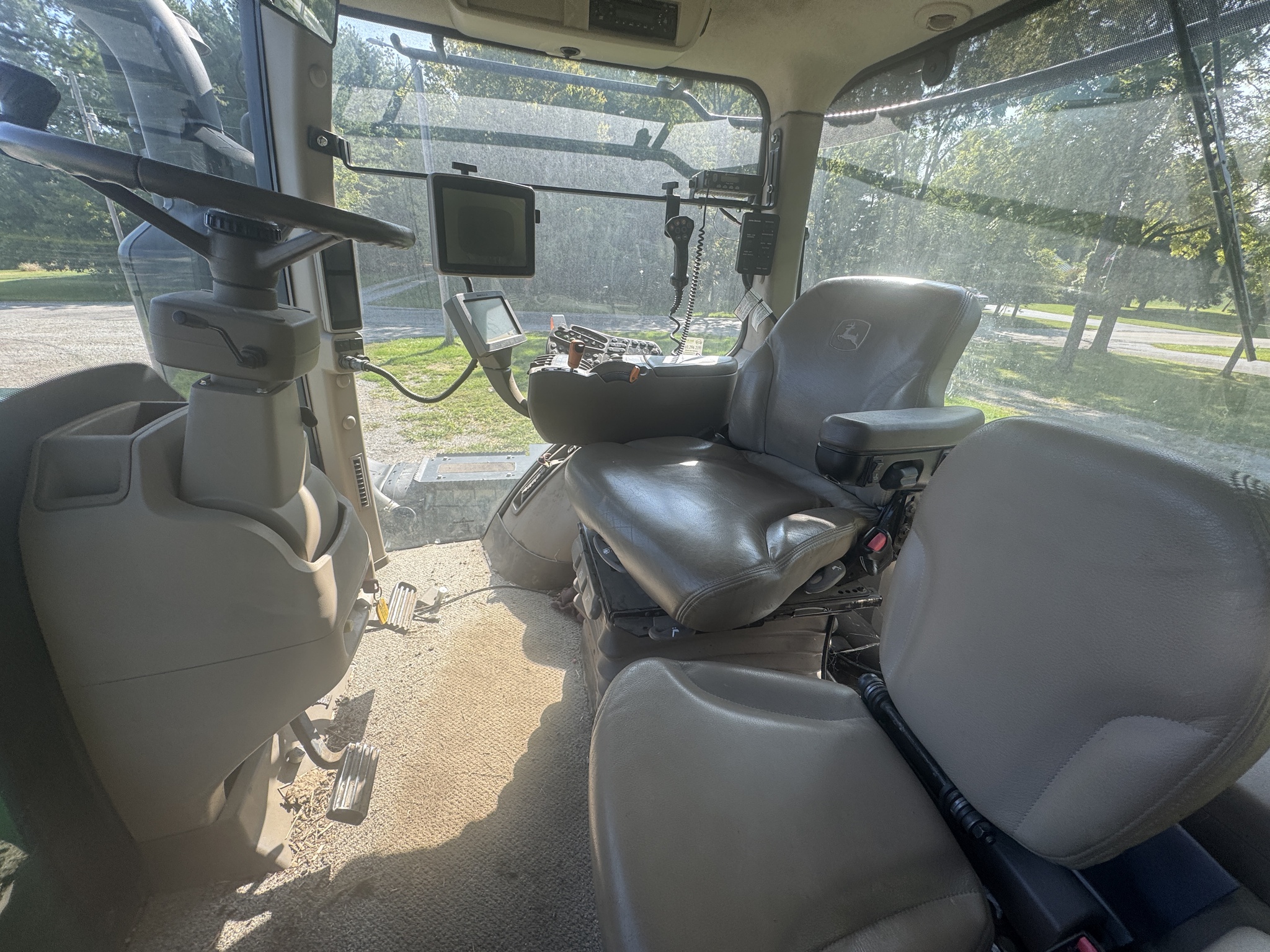 2013 John Deere 9360R Image 18