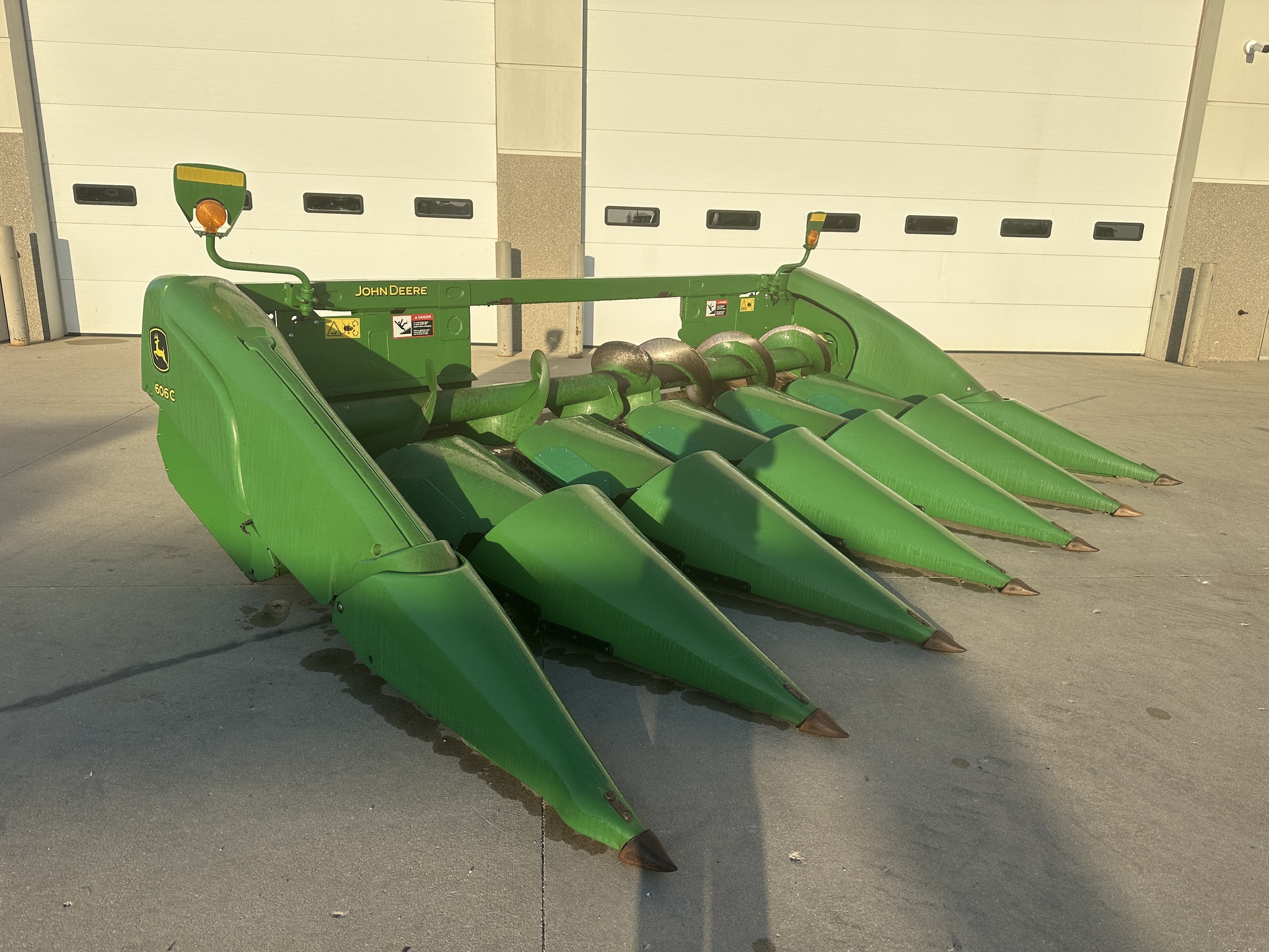 2012 John Deere 606C Image 1