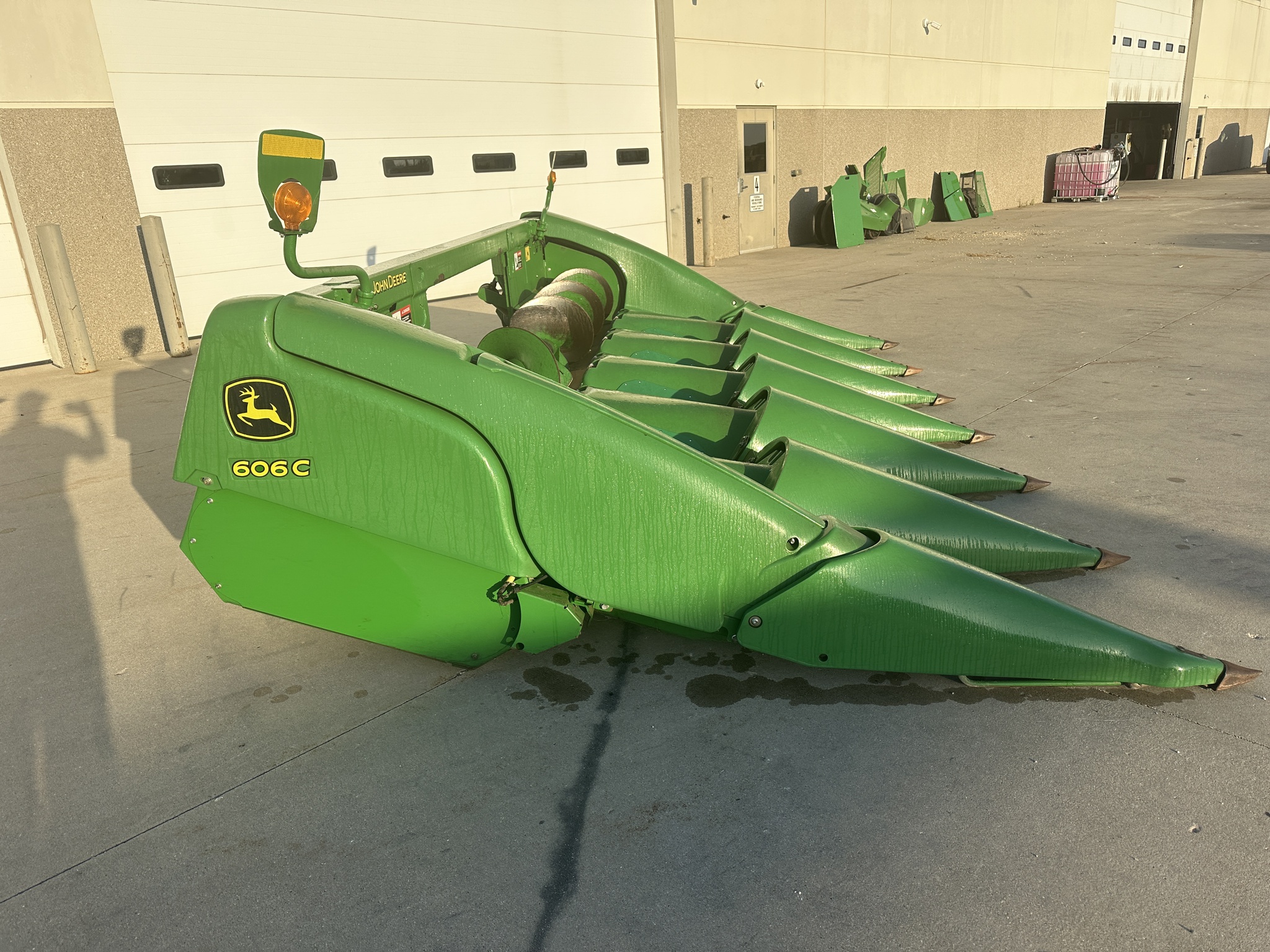 2012 John Deere 606C Image 2
