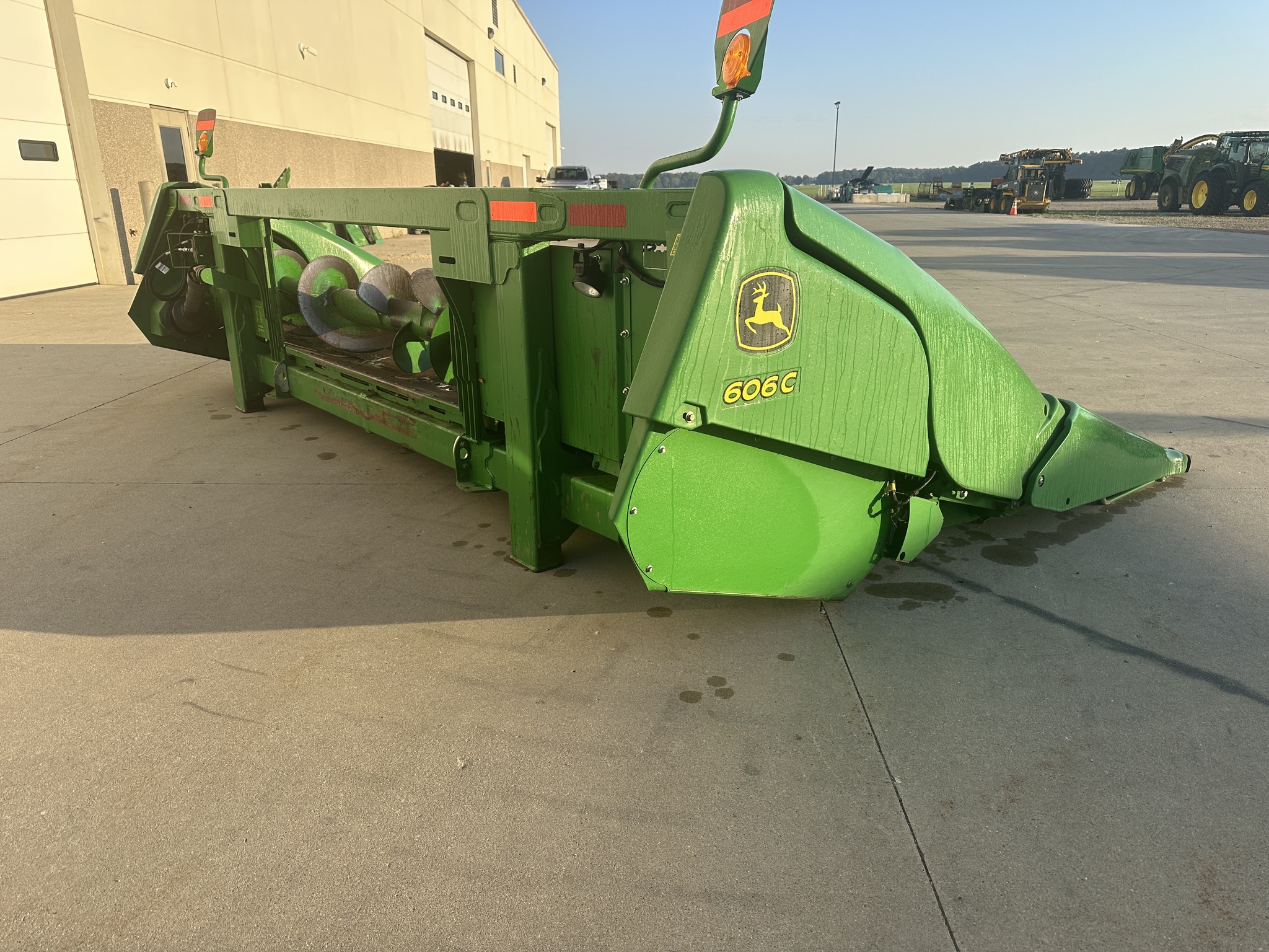 2012 John Deere 606C Image 3