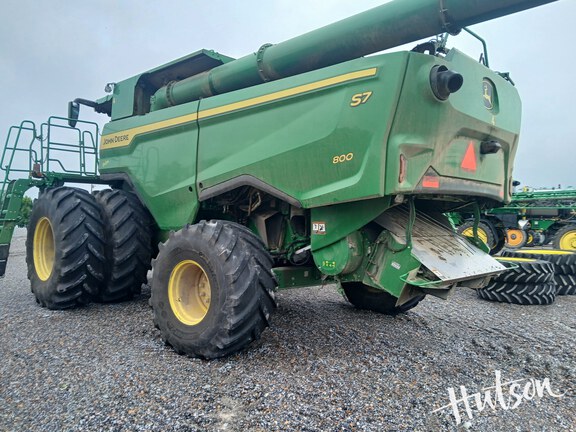 Photo of 2025 John Deere S7 800