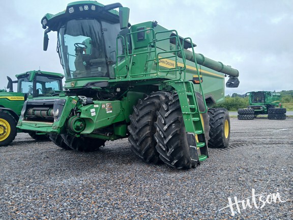 Photo of 2025 John Deere S7 800