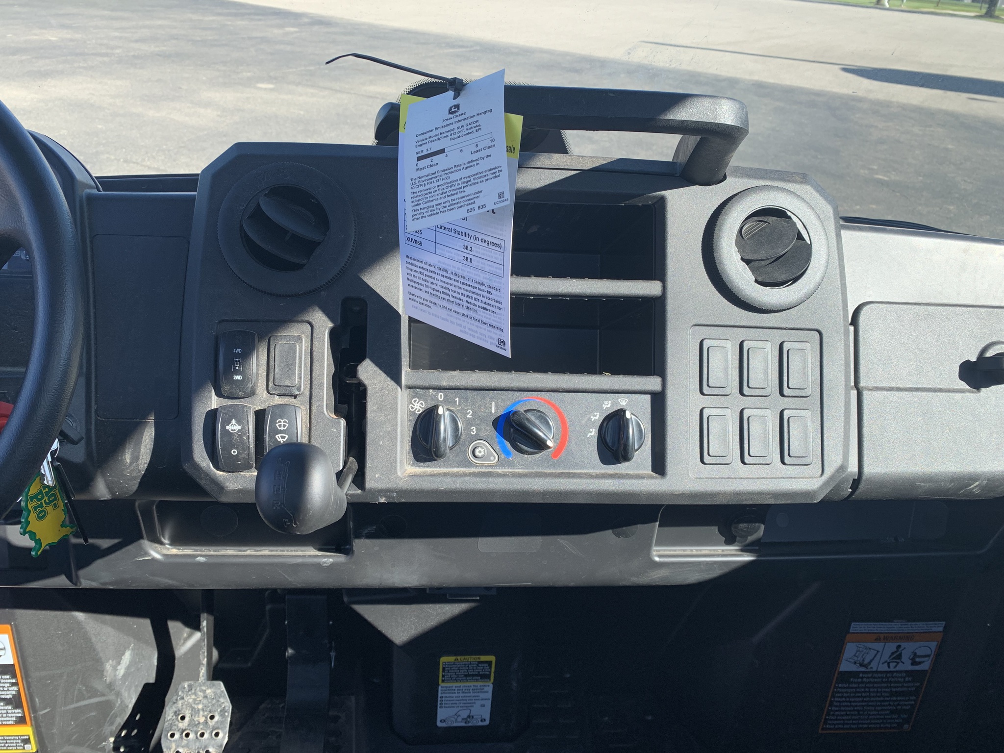 2024 John Deere XUV 835M HVAC Image 10