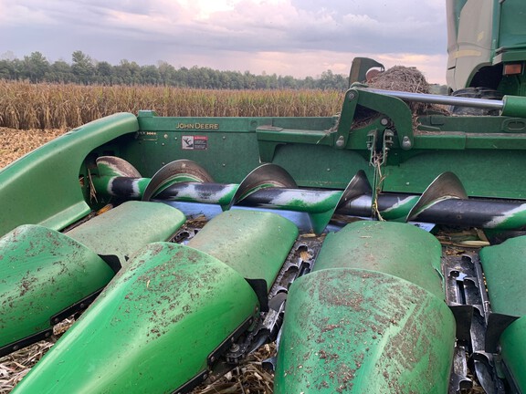 Photo of 2019 John Deere 712FC