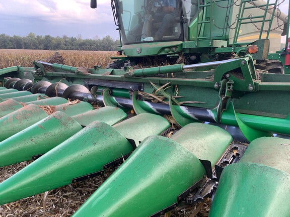 Photo of 2019 John Deere 712FC