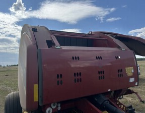 Used 2018 New Holland Rollbelt 560 Round Balers at Horizon Ag & Turf in Lloydminster, AB - Photo8