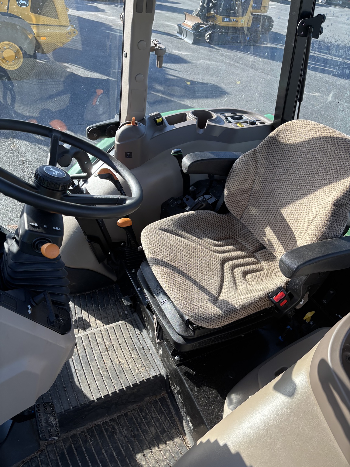 2024 John Deere 5060E Image 4