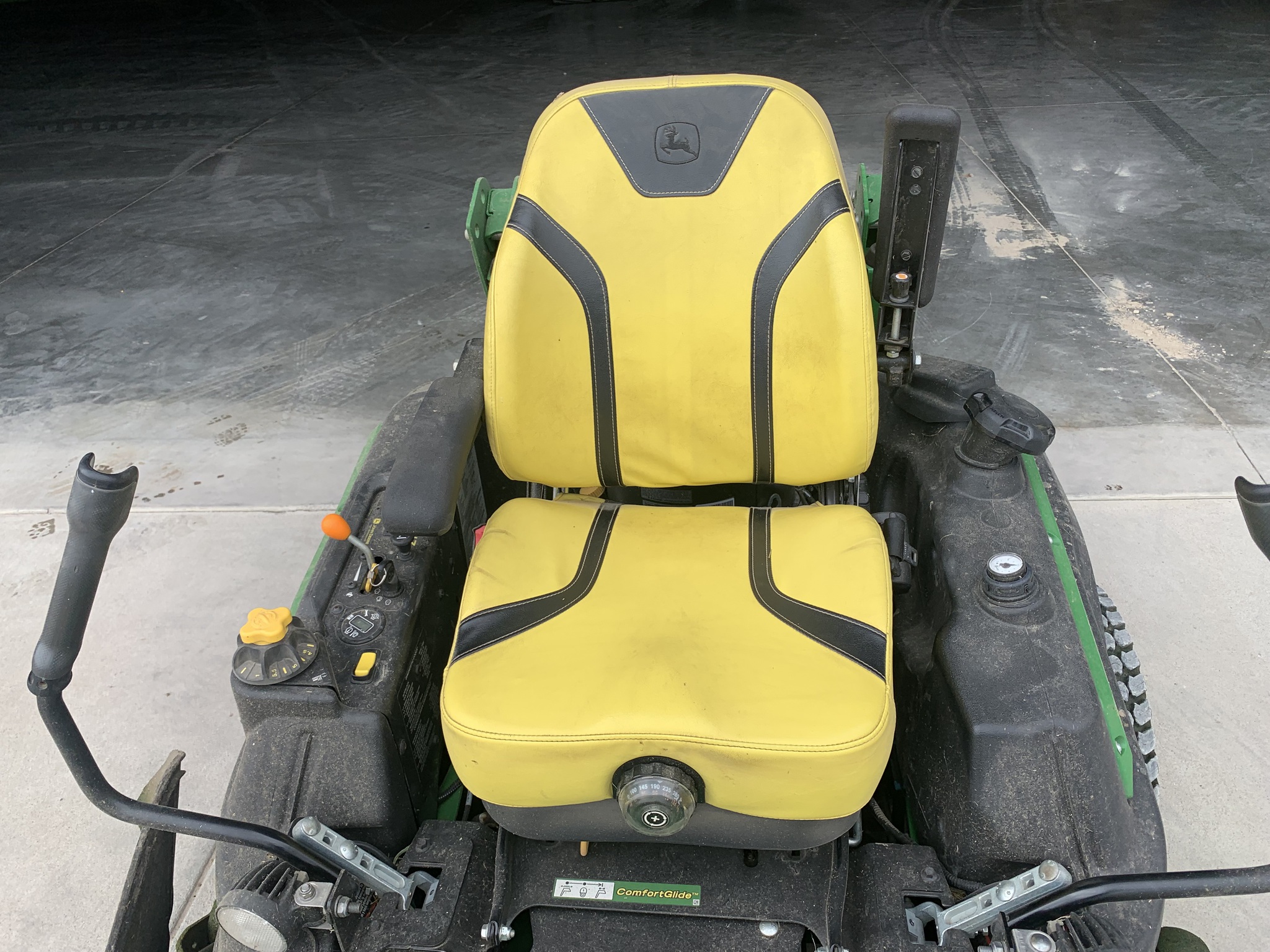  2021 John Deere Z930R at Heritage Tractor in Pittsburg, KS