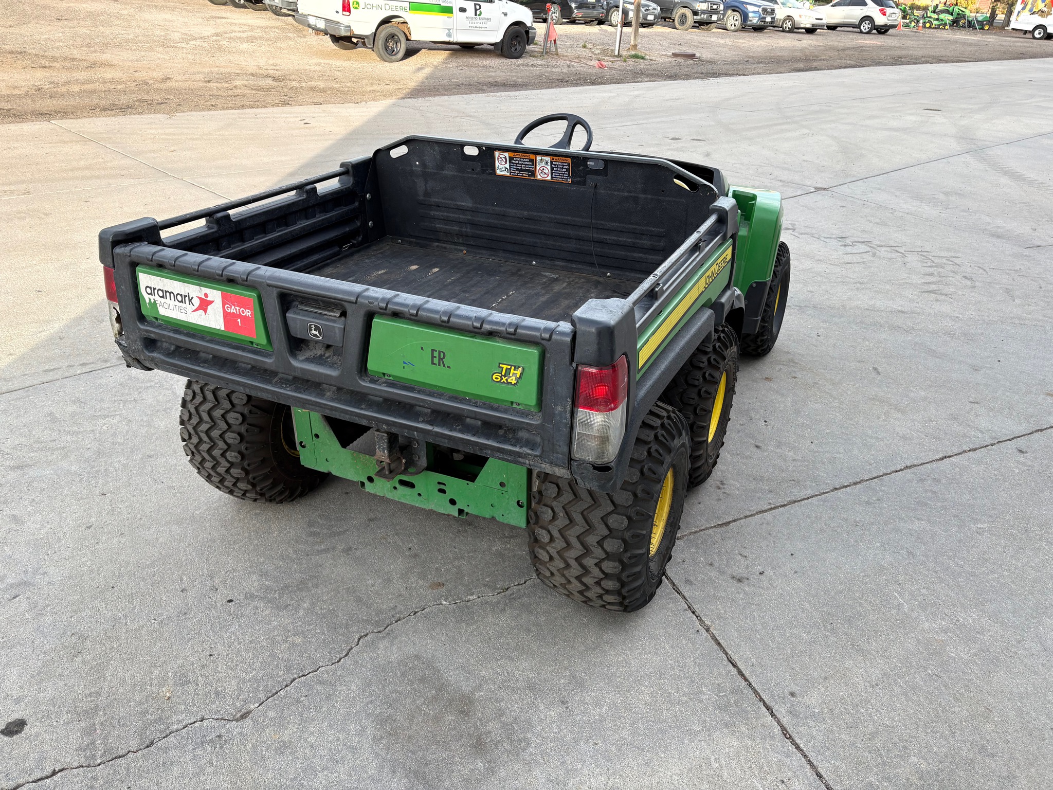 2019 John Deere TH 6X4 Image 4