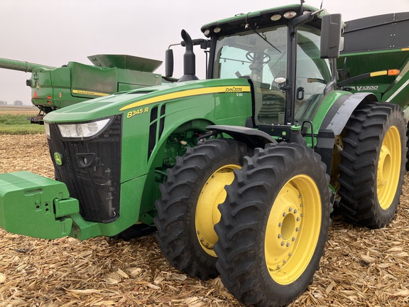  John Deere 8345R