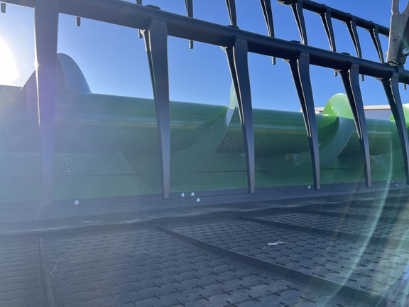 Used 2025 John Deere HDR 50 Combine Platforms at Horizon Ag & Turf in High Prairie, AB - Photo10