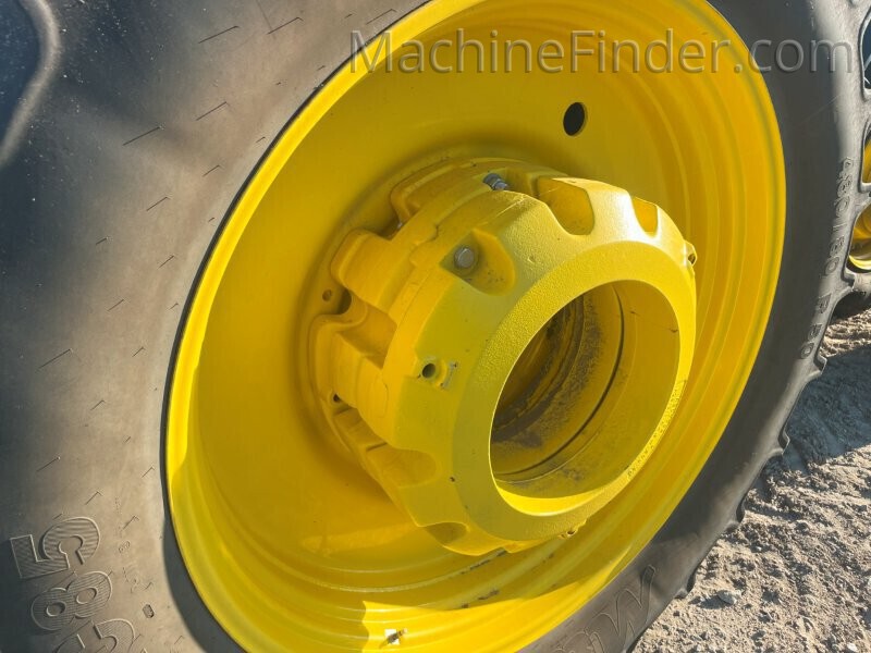 2023 John Deere 8R 370 Image 13