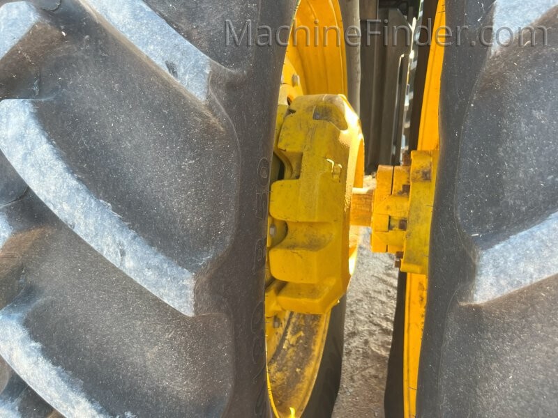 2023 John Deere 8R 370 Image 12