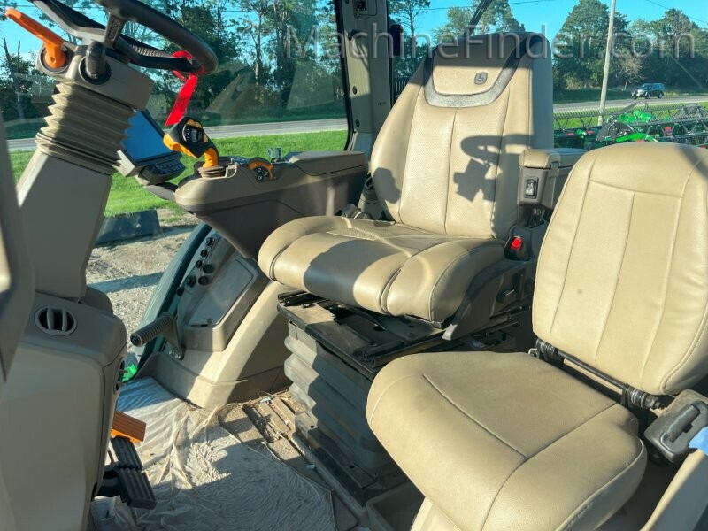 2023 John Deere 8R 370 Image 9