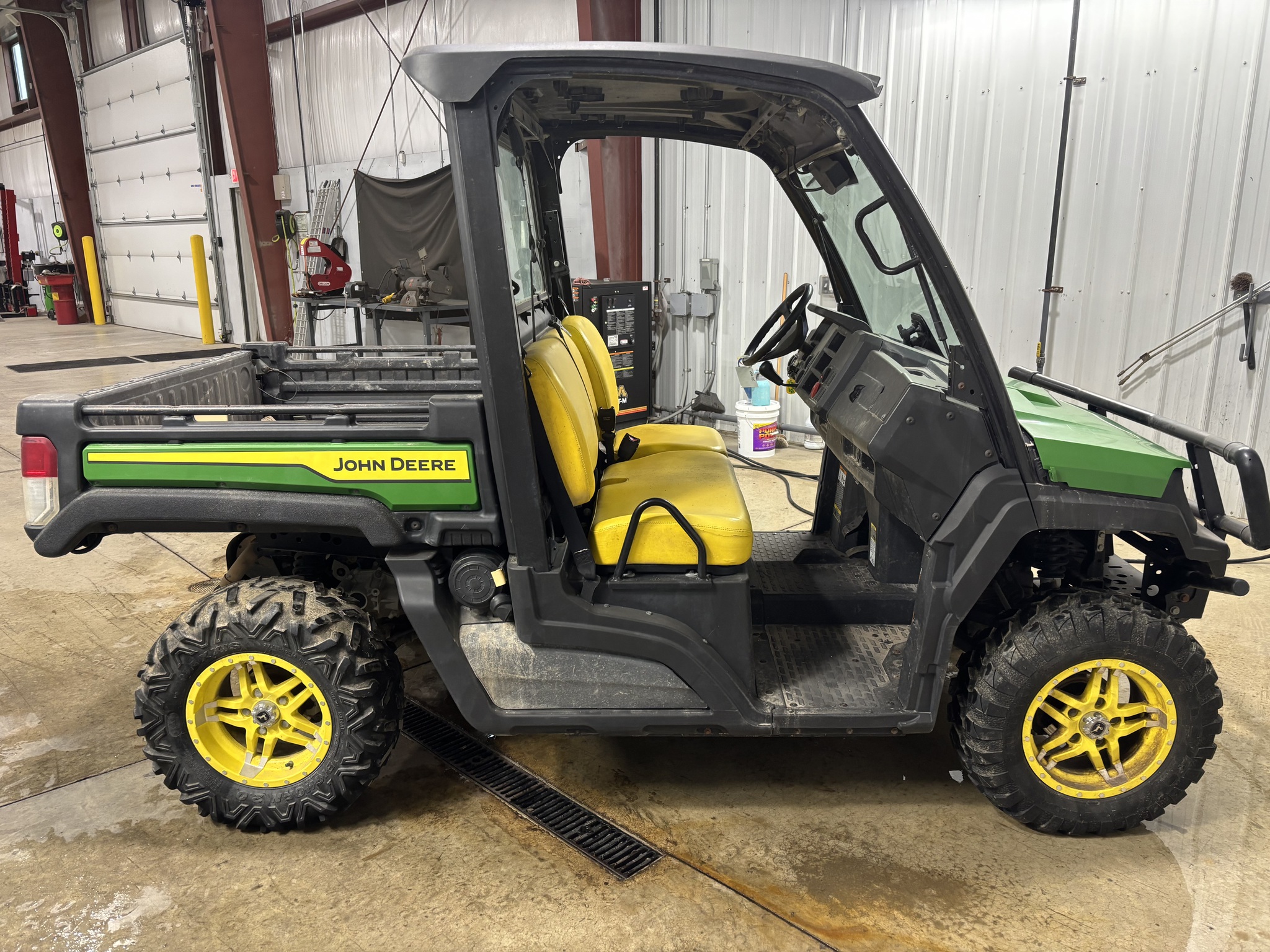 Used 2022 John Deere XUV 835M ATVs & Gators at Koenig Equipment in Botkins, OH - PhotoXL5
