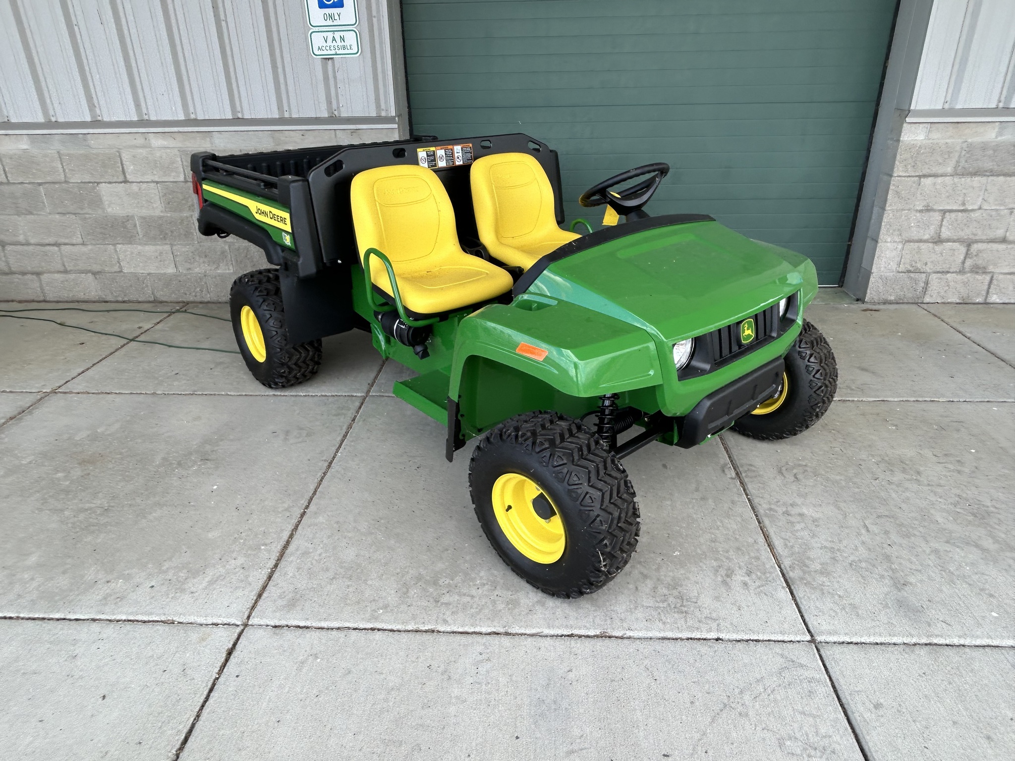 2025 John Deere TX 4X2 Image 3