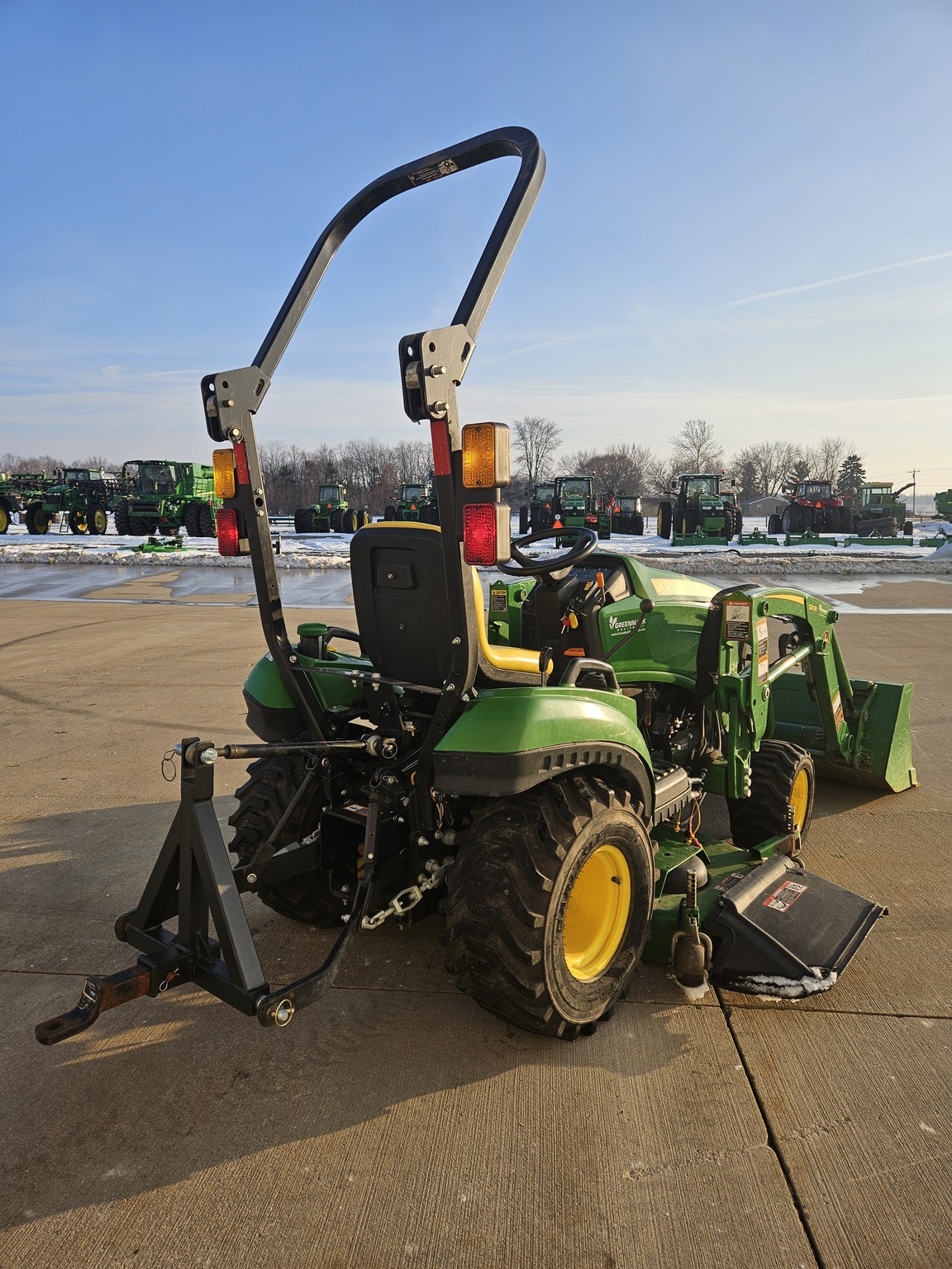 2011 John Deere 1023E Image 4