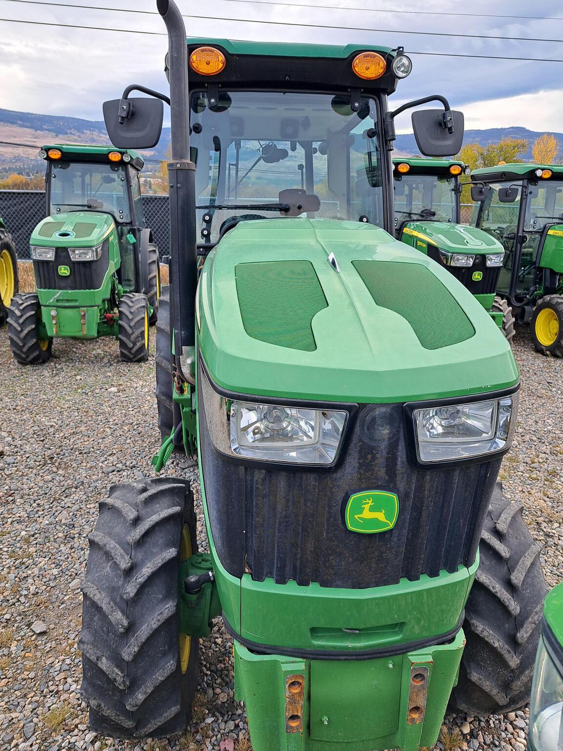 2018 John Deere 5090GN Image 3