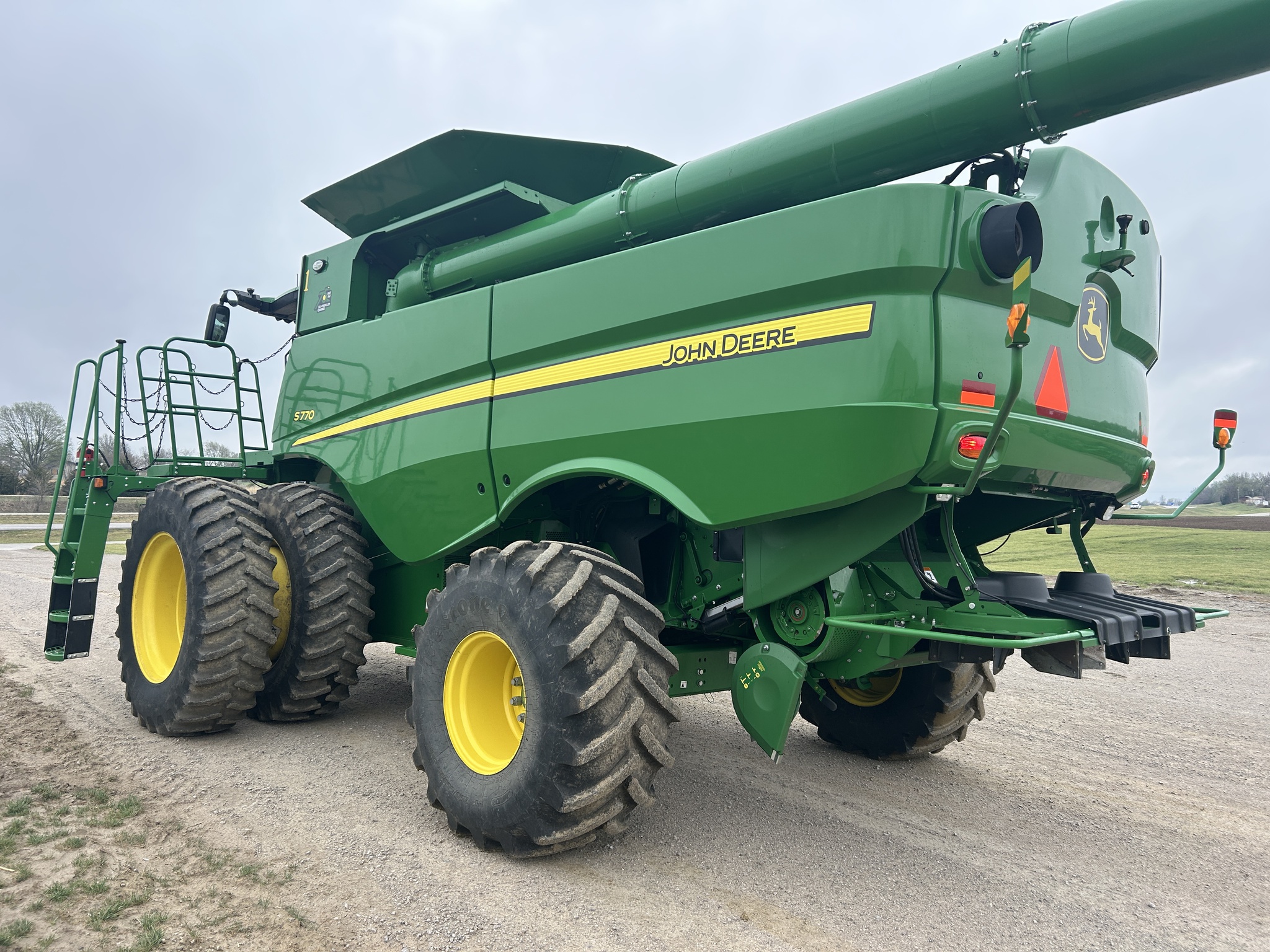  2022 John Deere S770 at Heritage Tractor in Adrian, MO