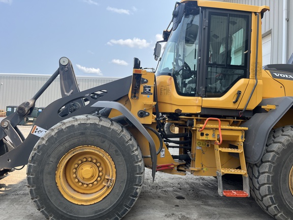 2023 Volvo L90H