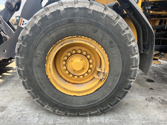 2023 Volvo L90H