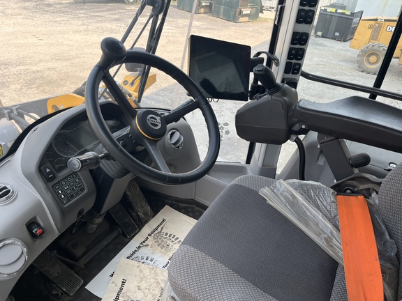 2023 Volvo L90H