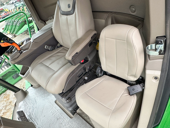 2025 John-Deere S7 800