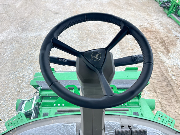 2025 John-Deere S7 800