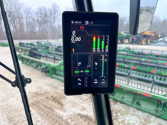 2025 John-Deere S7 800