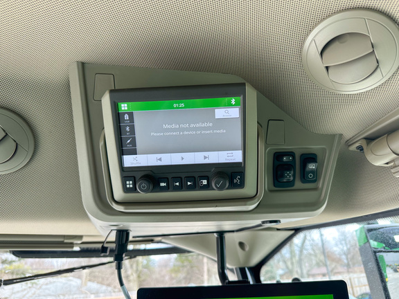 2025 John-Deere S7 800