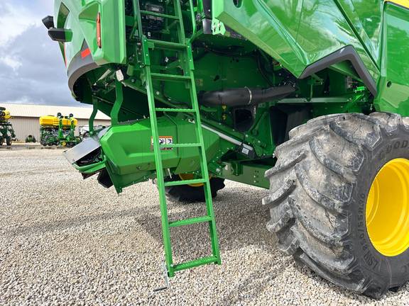 2025 John-Deere S7 800