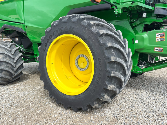 2025 John-Deere S7 800