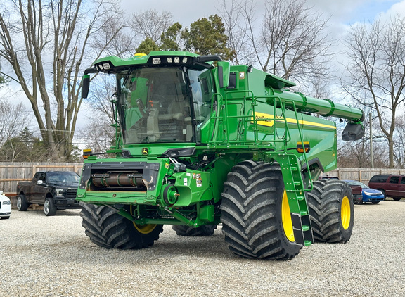 2025 John-Deere S7 800