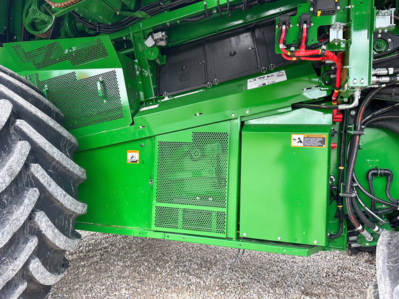 2025 John-Deere S7 800