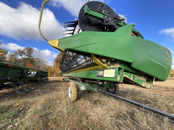 Photo of 2019 John Deere 740FD