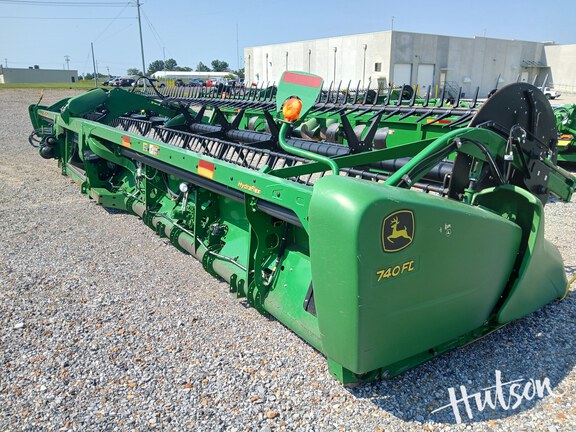 Photo of 2019 John Deere 740FD