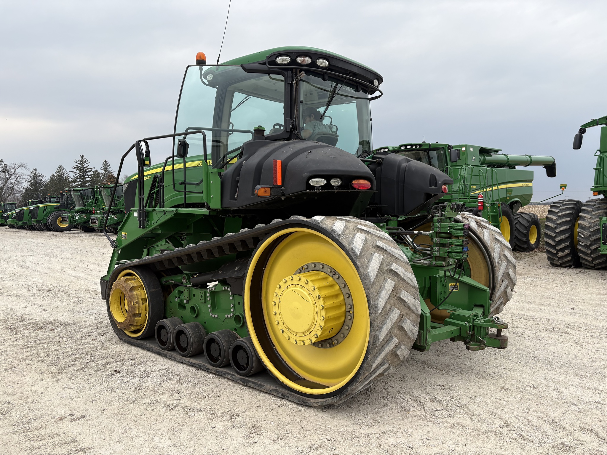  2015 John Deere 9520RT at Heritage Tractor in Kewanee, IL