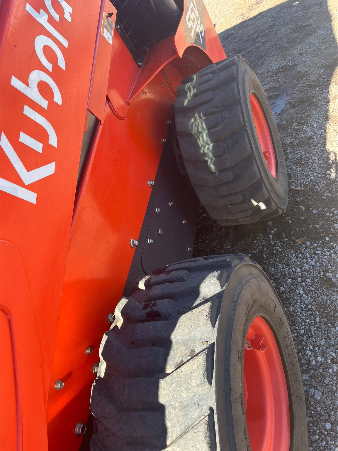 2022 Kubota SSV75 Image 4