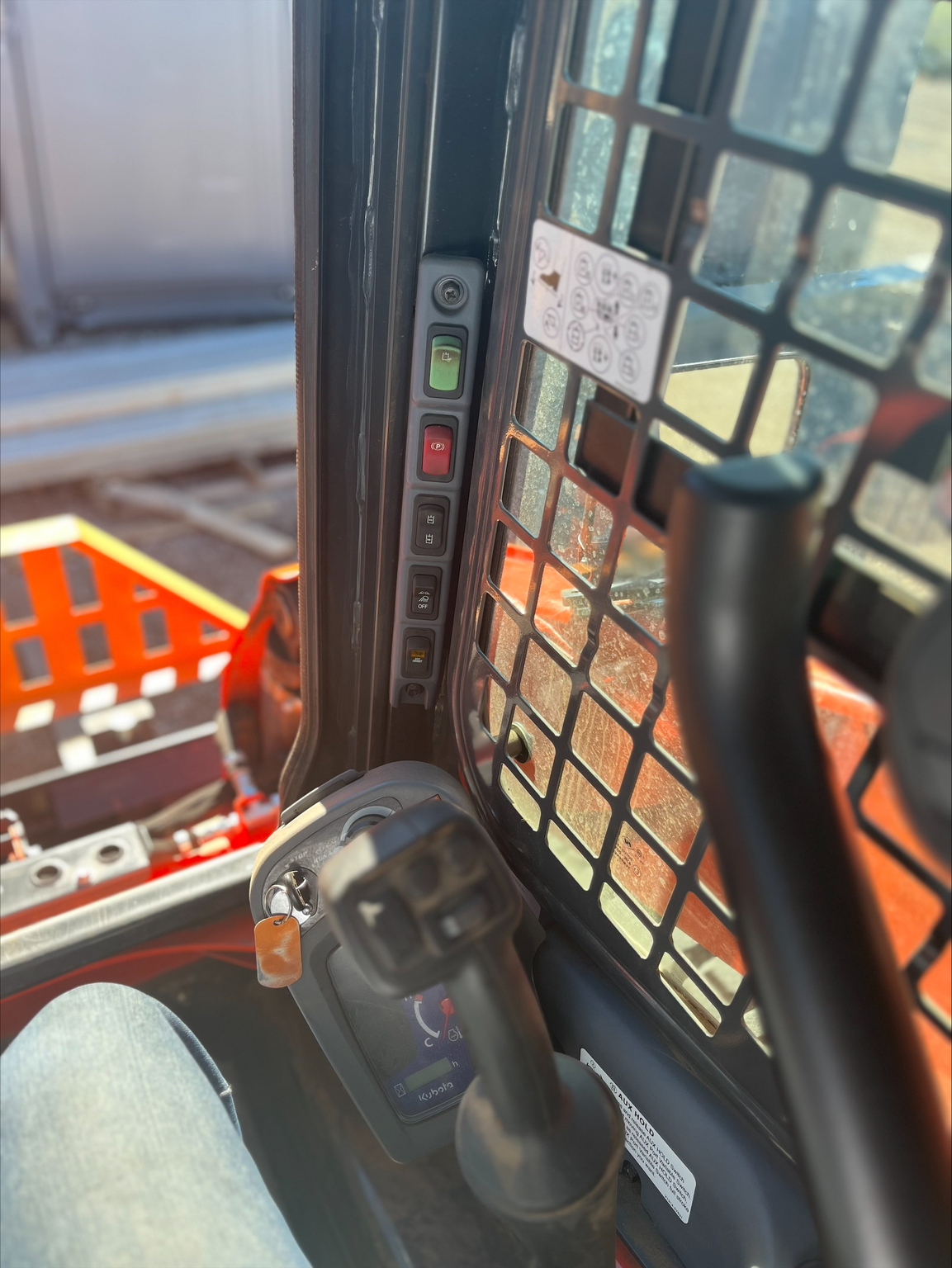 2022 Kubota SSV75 Image 14