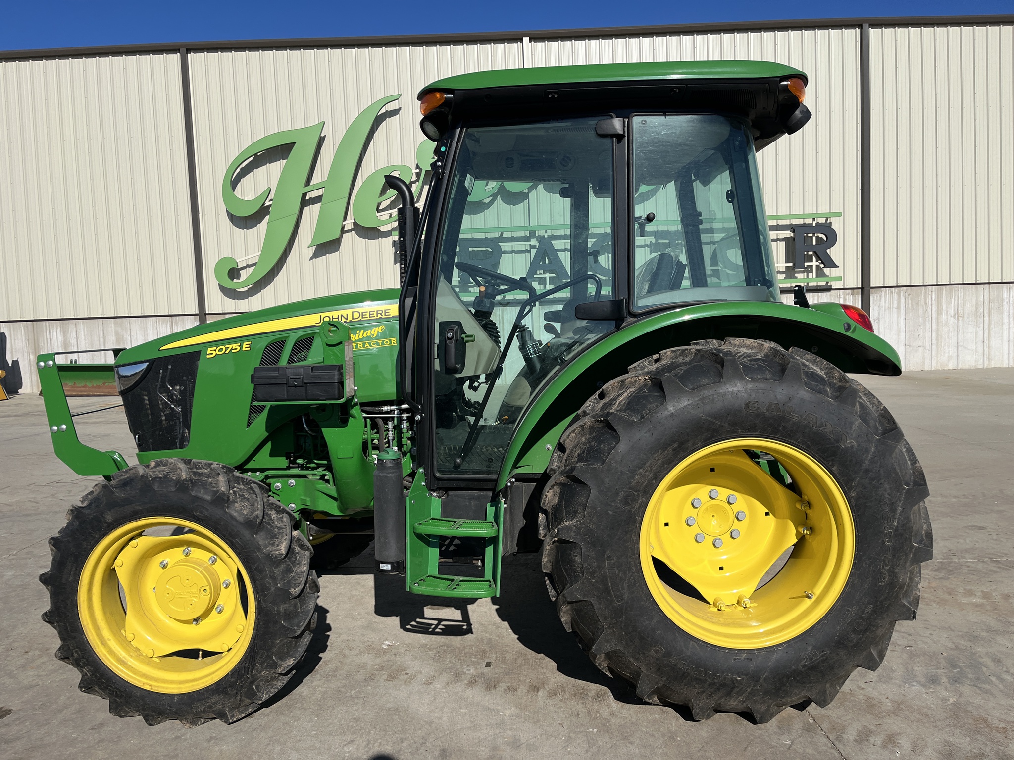  2022 John Deere 5075E at Heritage Tractor in Rogersville, MO