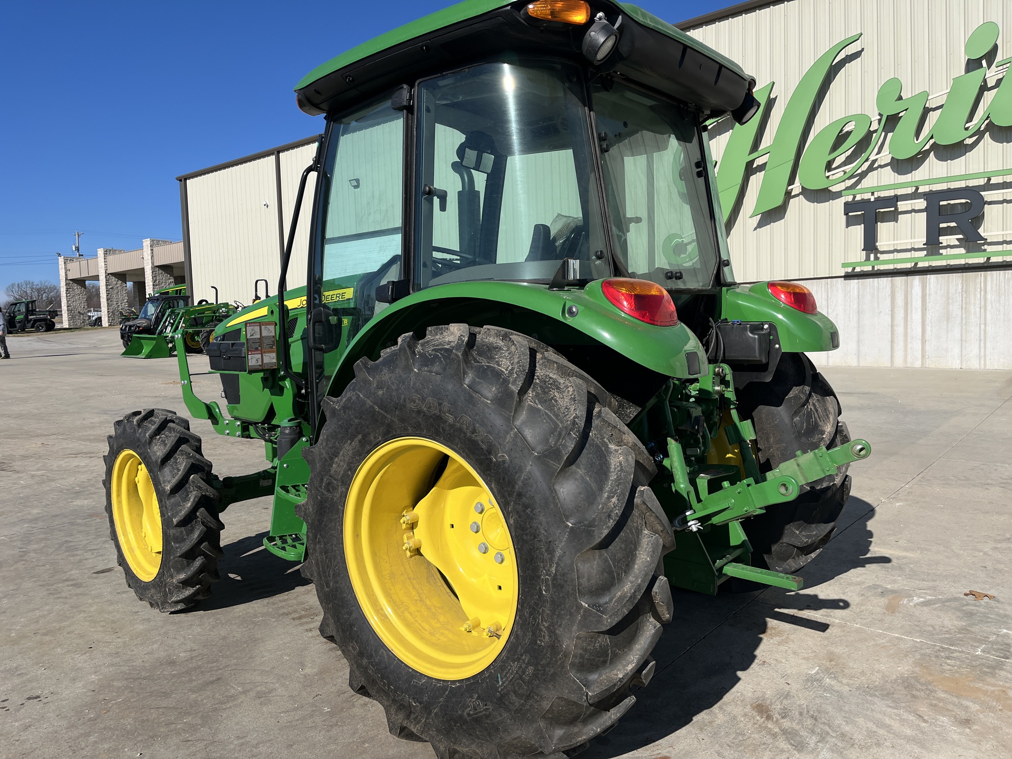  2022 John Deere 5075E at Heritage Tractor in Rogersville, MO