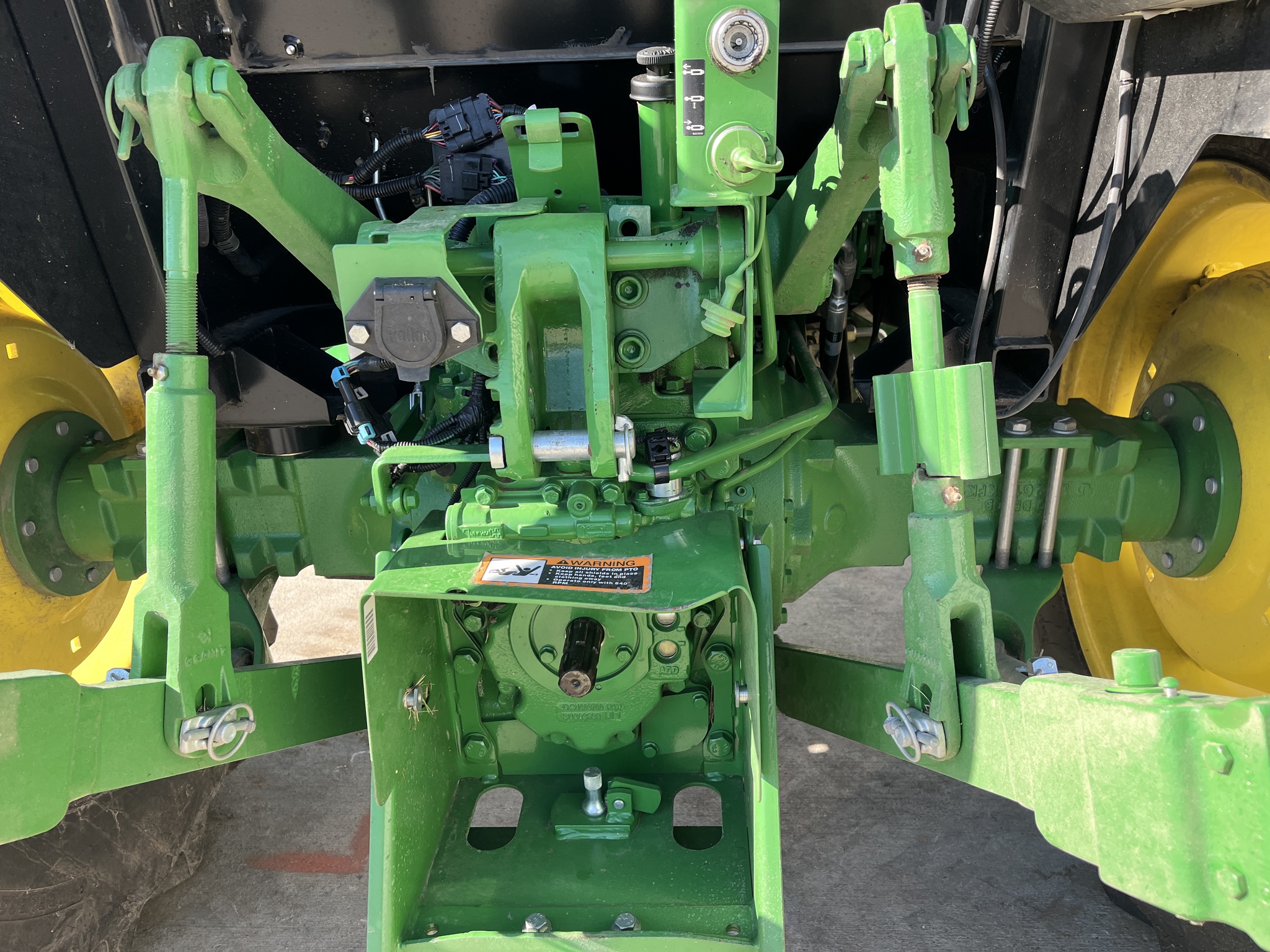  2022 John Deere 5075E at Heritage Tractor in Rogersville, MO