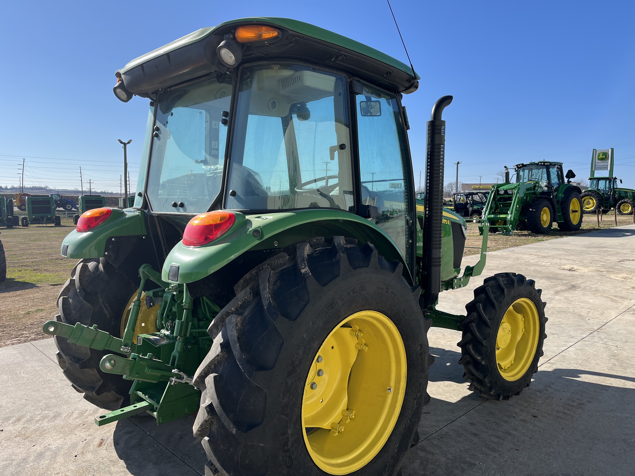  2022 John Deere 5075E at Heritage Tractor in Rogersville, MO