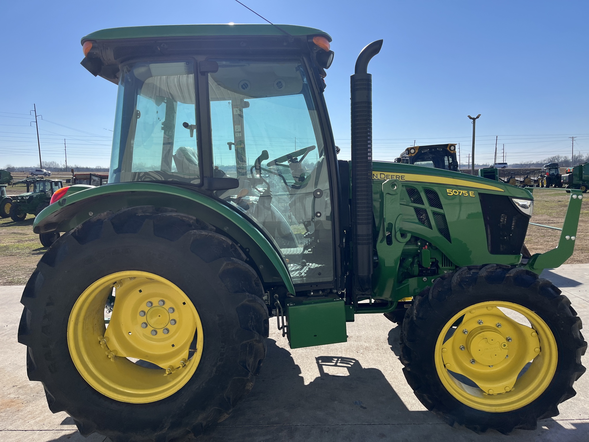  2022 John Deere 5075E at Heritage Tractor in Rogersville, MO