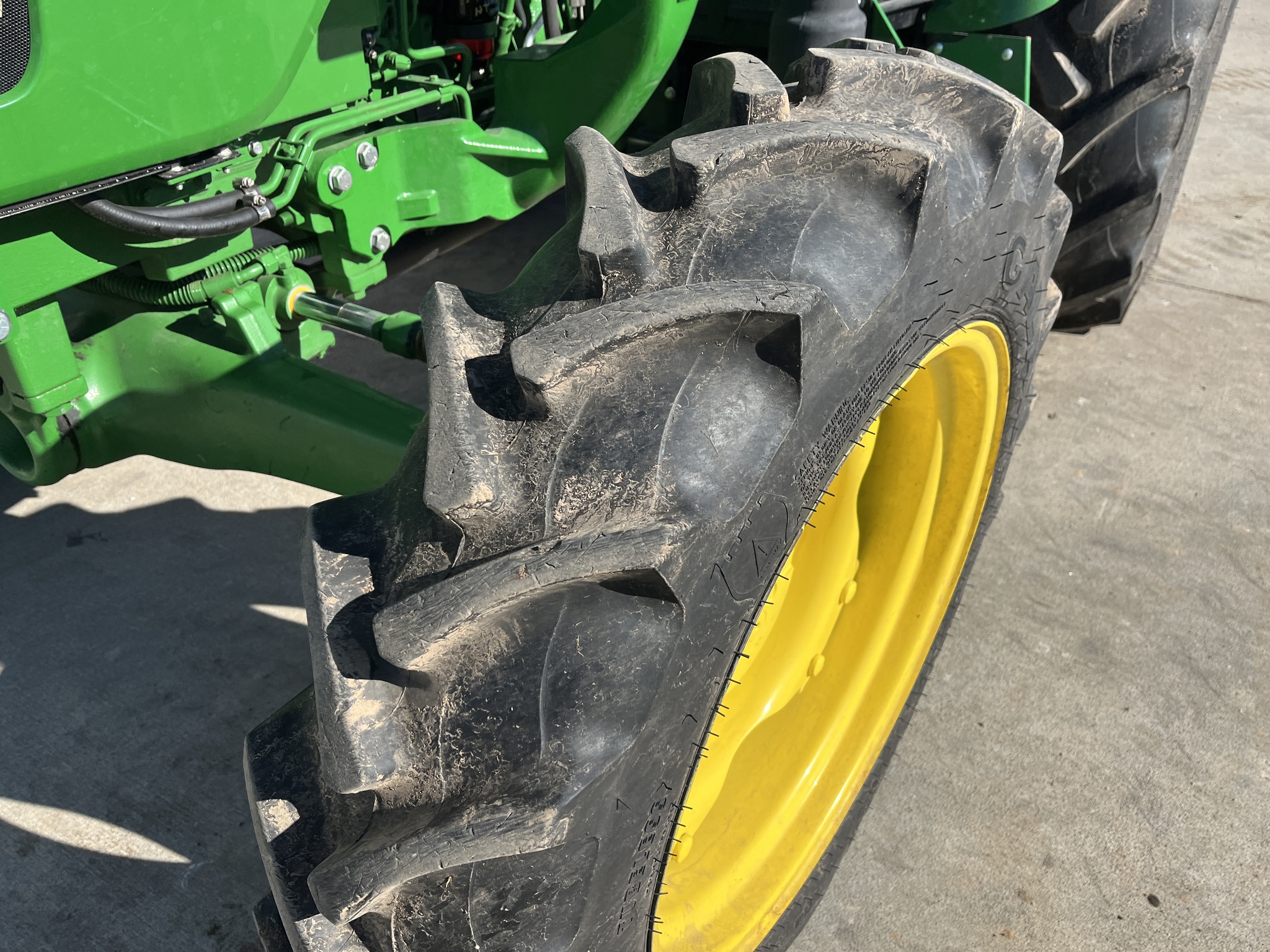  2022 John Deere 5075E at Heritage Tractor in Rogersville, MO