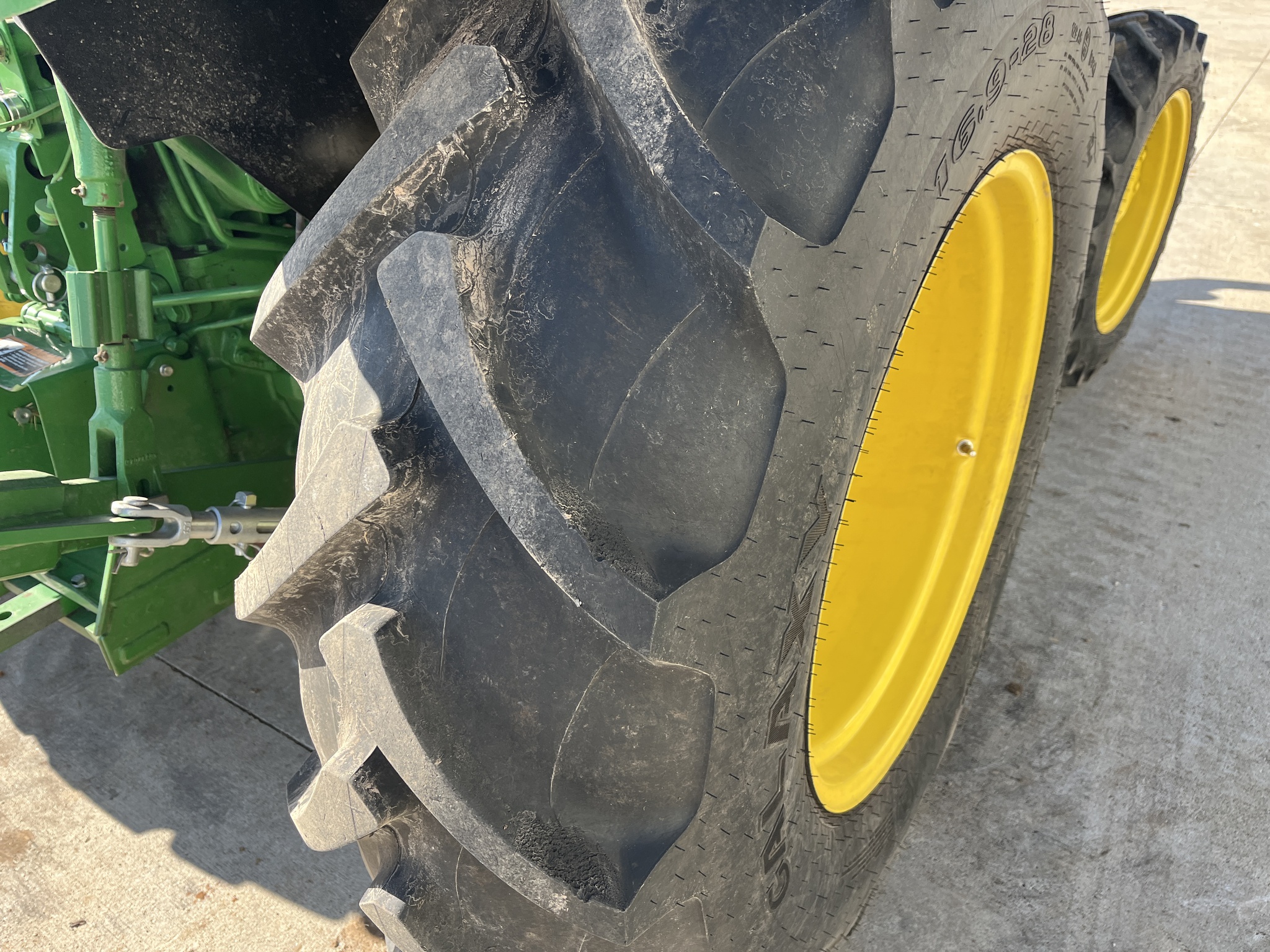  2022 John Deere 5075E at Heritage Tractor in Rogersville, MO