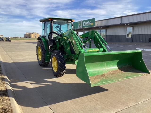 2024 John Deere 5100E Image 3