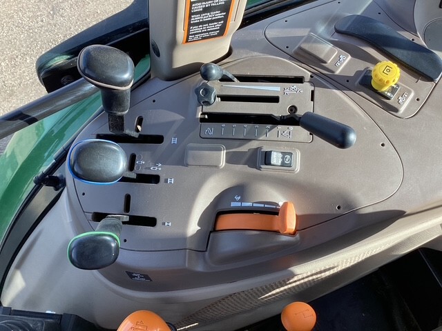 2024 John Deere 5100E Image 15