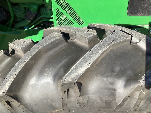 2024 John Deere 5100E Image 21