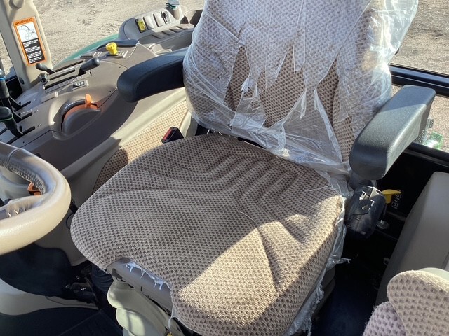 2024 John Deere 5100E Image 10